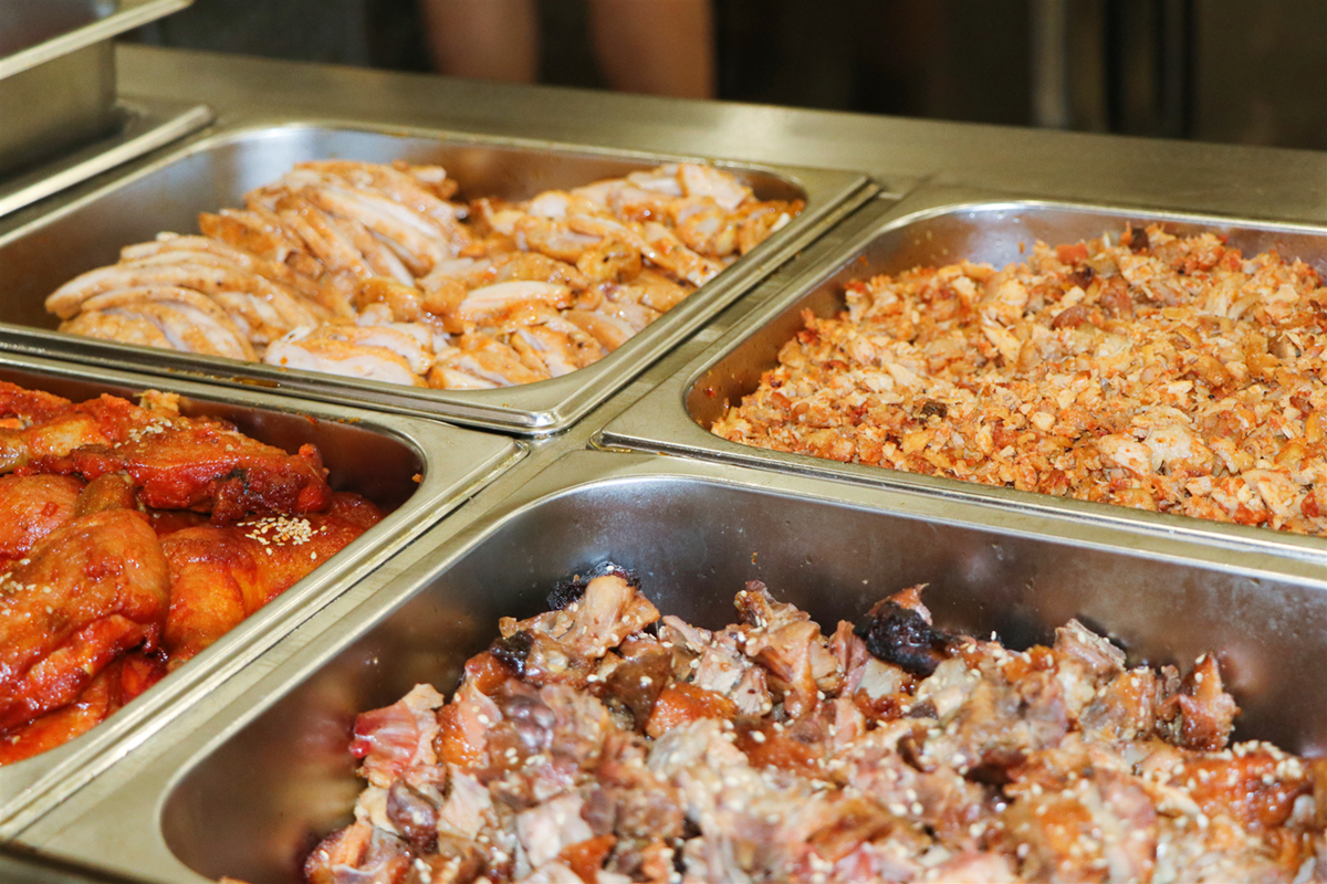 四川五月花技师学院校园师生食堂卤香系列